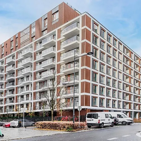 P&o Chmielna Next To Tower *