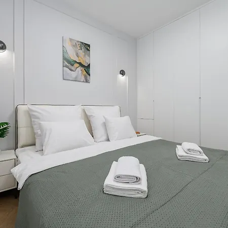 Apartament P&o Chmielna Next To Tower Warszawa