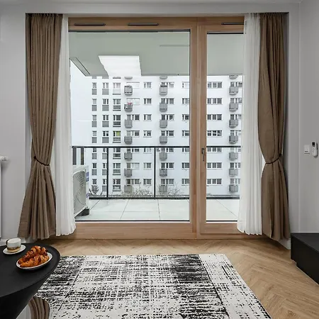 Apartament P&o Chmielna Next To Tower Warszawa